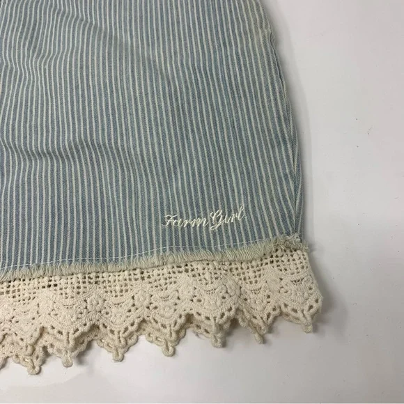 Farm Girl Shorts - Picture 2 of 8